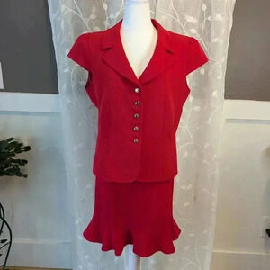 Power Suit! Tahari Red Suit, Size 14, Fully lined, Capped Sleeves